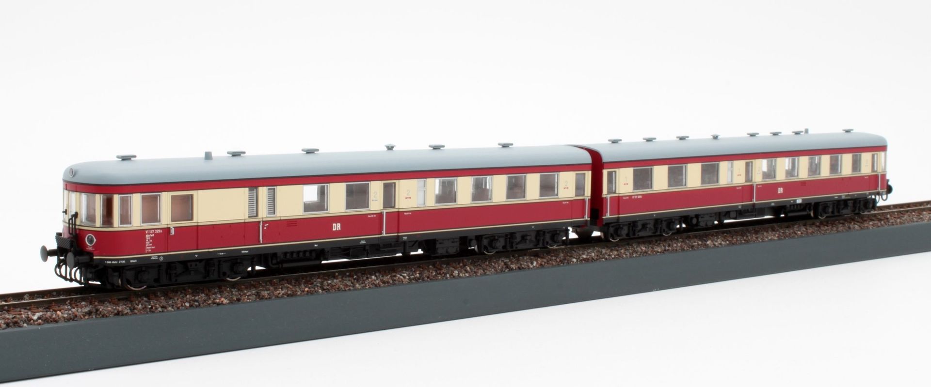 Kres 51016200 - Triebzug VT 134 Stettin DR Ep.III TT 1:120